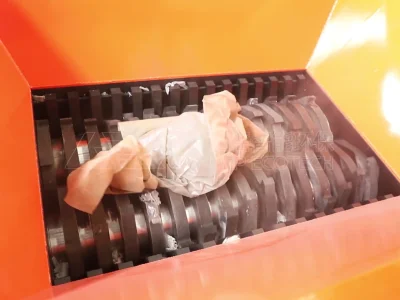 Tái chế màng nông nghiệp – Giải pháp nghiền trục đôi hiệu quả ca