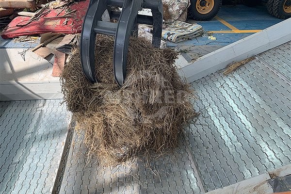 Rơm rạ và gỗ