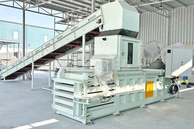 Máy ép kiện thủy lực cho dự án ép kiện vật liệu tái chế từ chất thải rắn đô thị 100 tấn/tháng tại Trung Đông