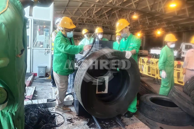 Máy tách gót lốp cho dự án dây chuyền băm nghiền và xử lý lốp thải tại Ma Cao